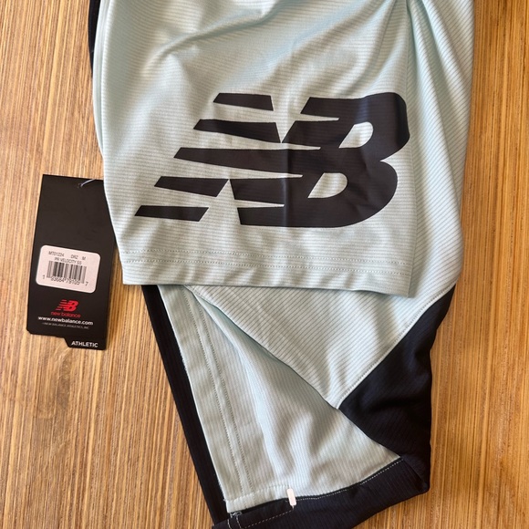New Balance Mint and Black Graphic Tee - Picture 4 of 8
